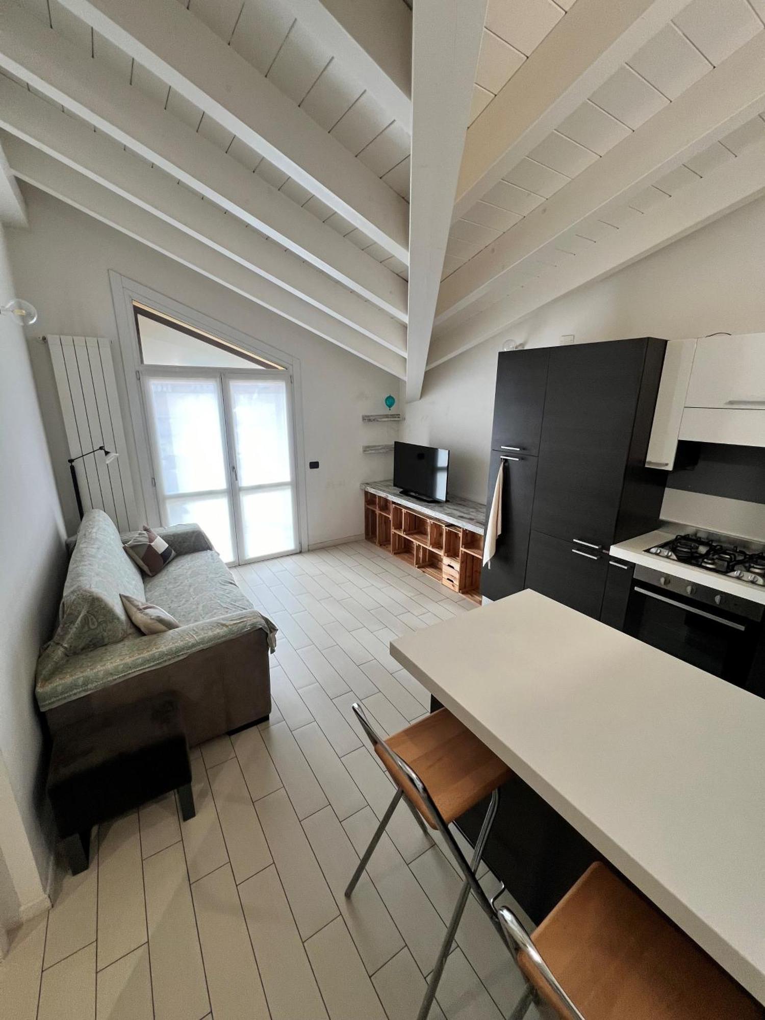 Ferienwohnung Mansarda Polpetta Corsico Exterior foto